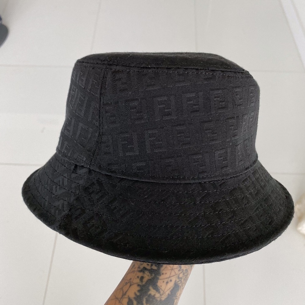 Fendi Black Bucket Hat - Picture 3 of 5
